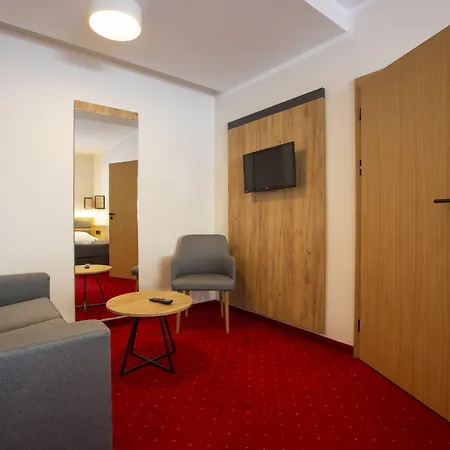 Puchaczówka Sienna (Klodzko)