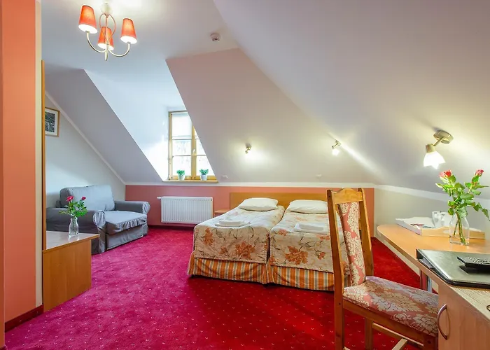 Puchaczowka Sienna (Klodzko)